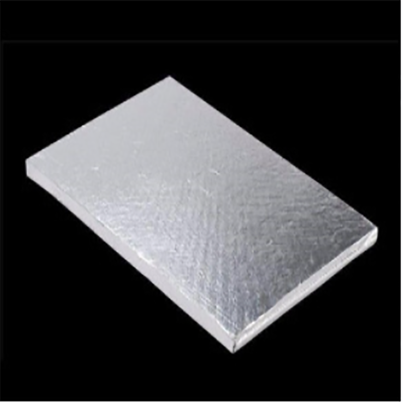 Trong lĩnh vực kiến ​​trúc, các bảng cáchnhiệt chủ yếu được sử dụng để cáchnhiệt và bảo quảnnhiệt của tường, máinhà và sànnhà.